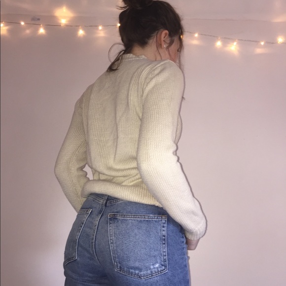 thick beige winter sweater - Picture 2 of 4